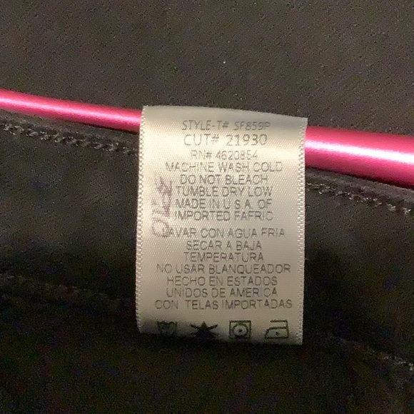 ❤️ JUST BLACK jeans slim legs, size 26P - Picture 6 of 7